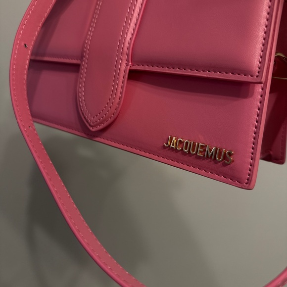 Jacquemus hot pink leather crossbody with gold logo hardware - Picture 2 of 5